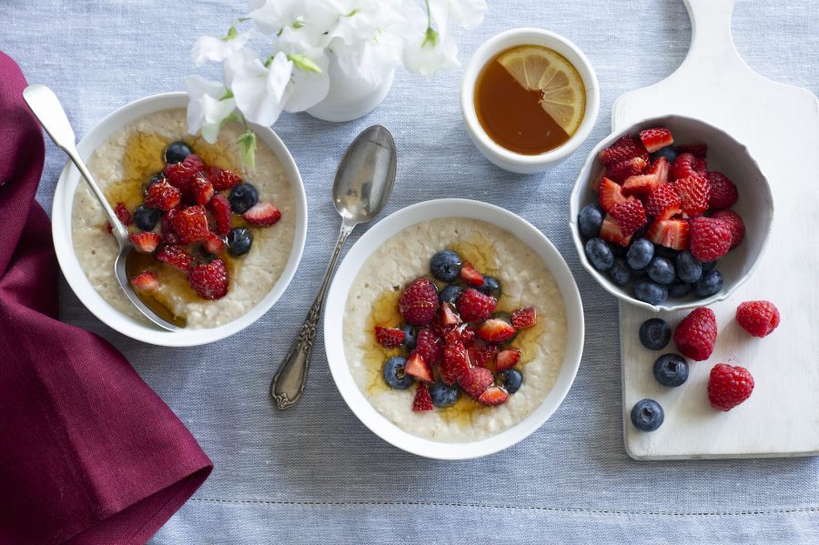 Porridge with fresh berries by Neff