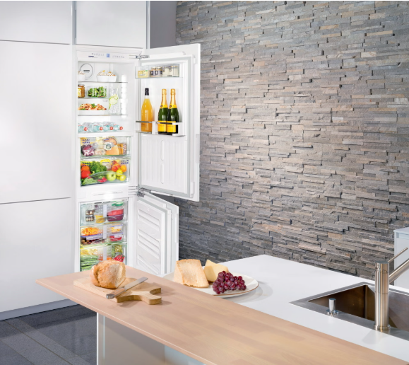 Liebherr SICBN3356 Integrated Fridge-Freezer - ExDisplay - Image 4